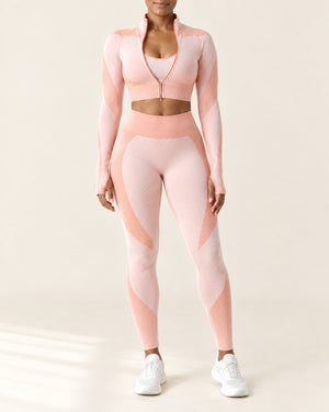 Seamless 3-Piece Set in Peach – front | Velvetella