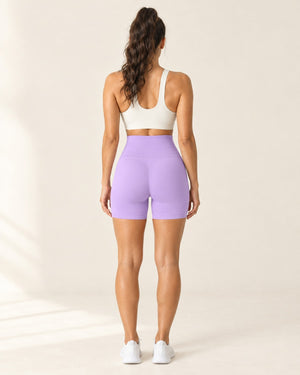 Seamless Scrunch Short in Light Purple – back | Velvetella