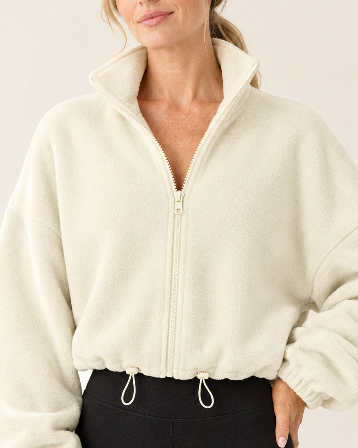 CloudSoft Polar Fleece Zip Jacket in Ivory White – detail | Velvetella