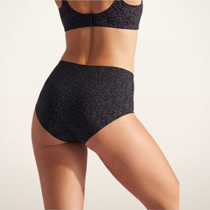 Esme Leopard Smoothing Briefs · Set of 6 | Velvetella