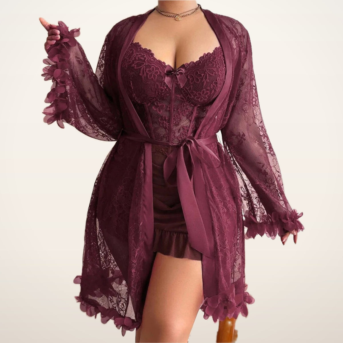 Amelie Curve Lace Nightgown & Sheer Robe Set | Velvetella