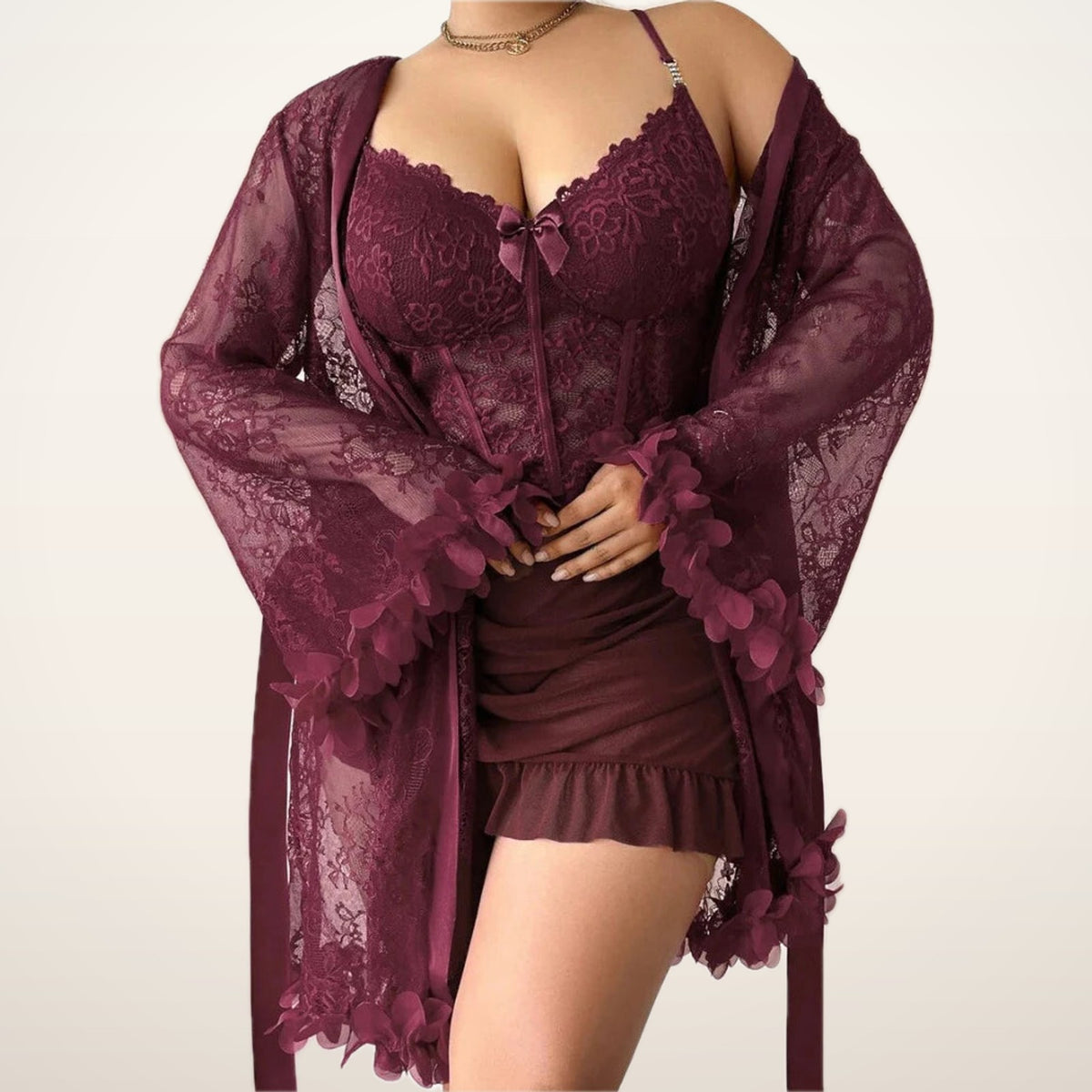 Amelie Curve Lace Nightgown & Sheer Robe Set | Velvetella