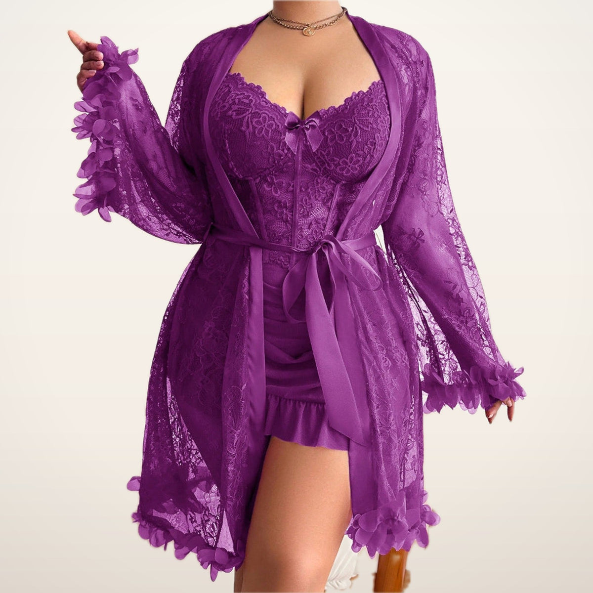 Amelie Curve Lace Nightgown & Sheer Robe Set | Velvetella