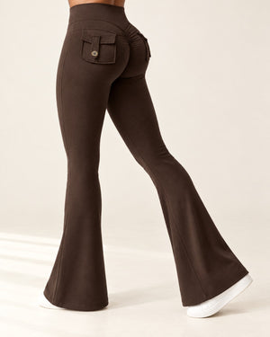 Sculpt Scrunch Flare Pant with Pockets in Brown – feature | Velvetella