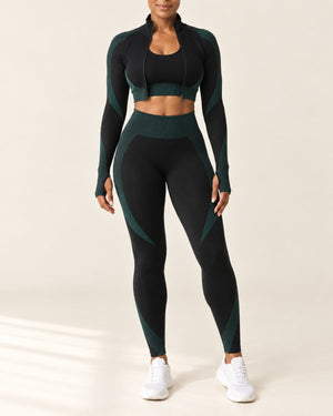 Seamless 3-Piece Set in Black Forest – front | Velvetella