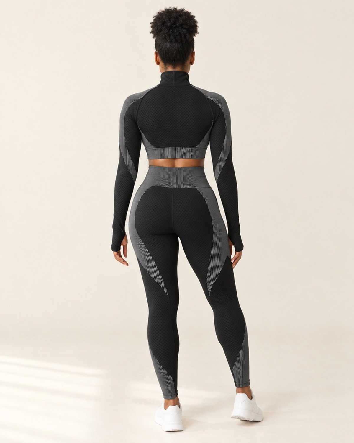 Seamless 3-Piece Set in Black Grey – back | Velvetella