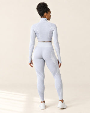 Seamless 3-Piece Set in Cloud Grey – back | Velvetella