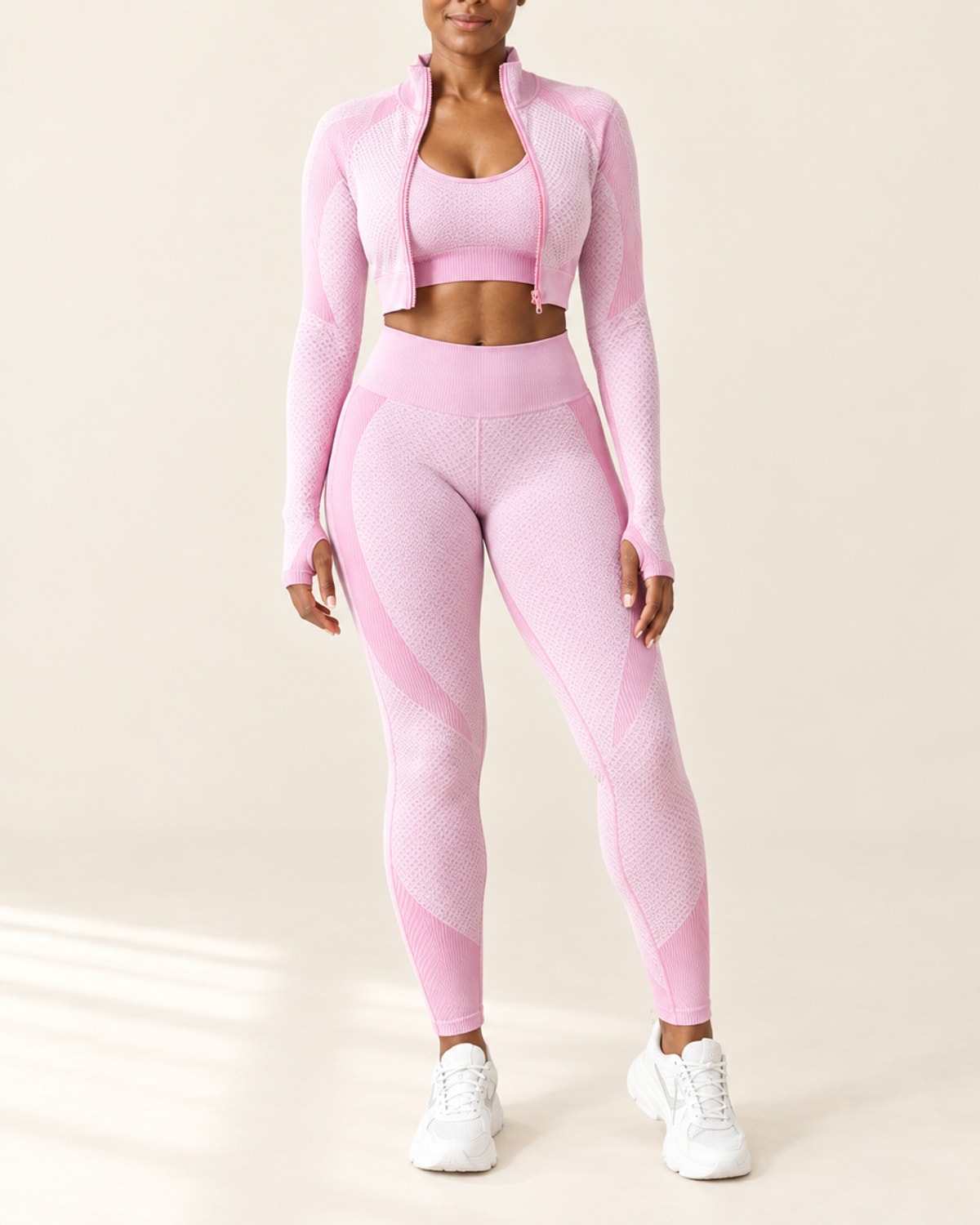 Seamless 3-Piece Set in Pink – front | Velvetella