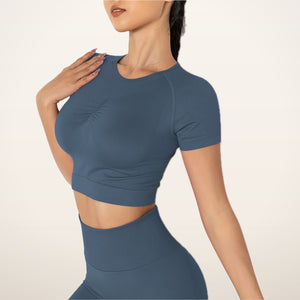 Seamless Knit Tee | Velvetella