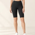 Seamless Lift Biker Short 5" in Black – front | Velvetella