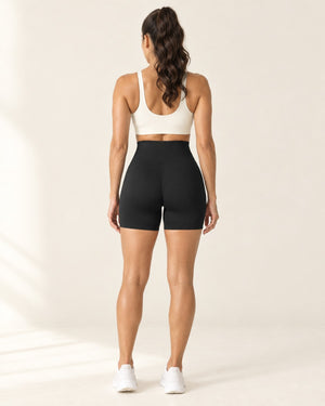 Seamless Scrunch Short in Black – back | Velvetella