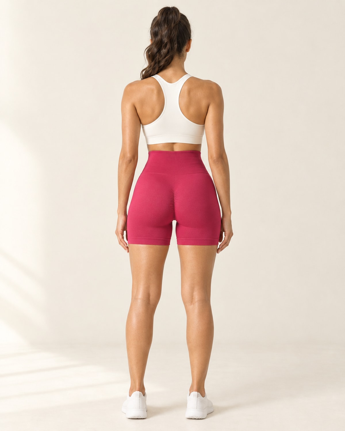 Seamless Scrunch Short in Rose Red – back | Velvetella