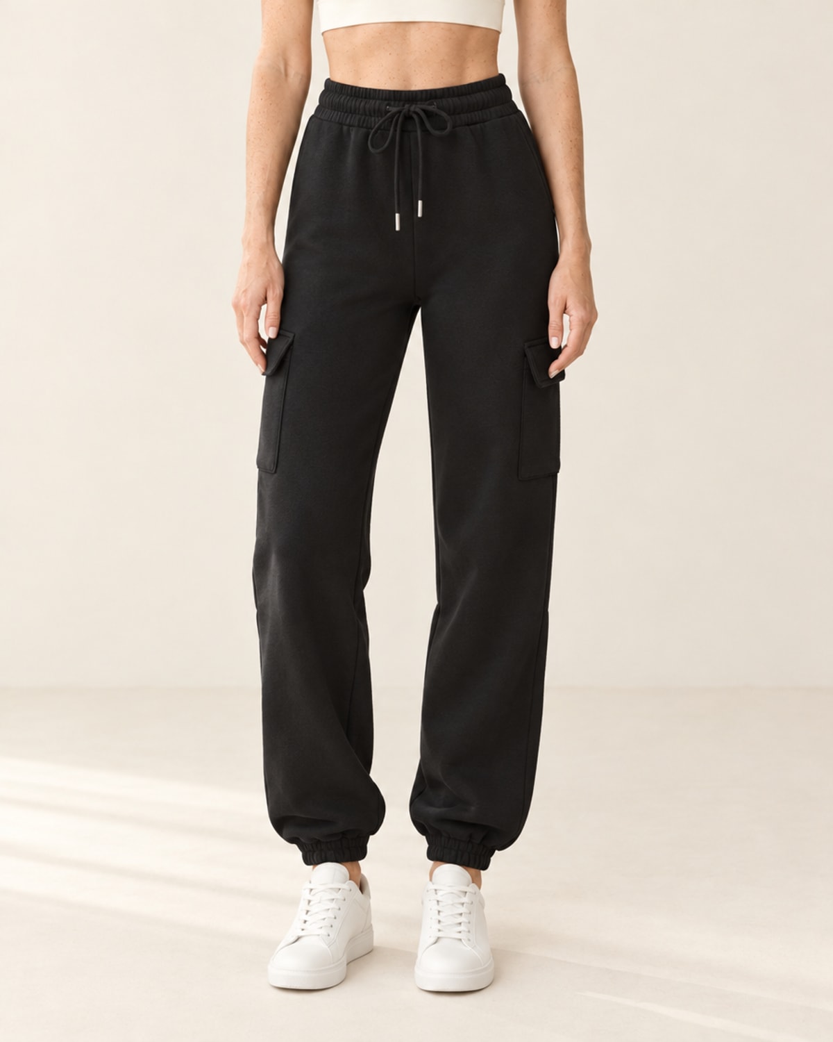 Studio Fleece Jogger in Black – front | Velvetella