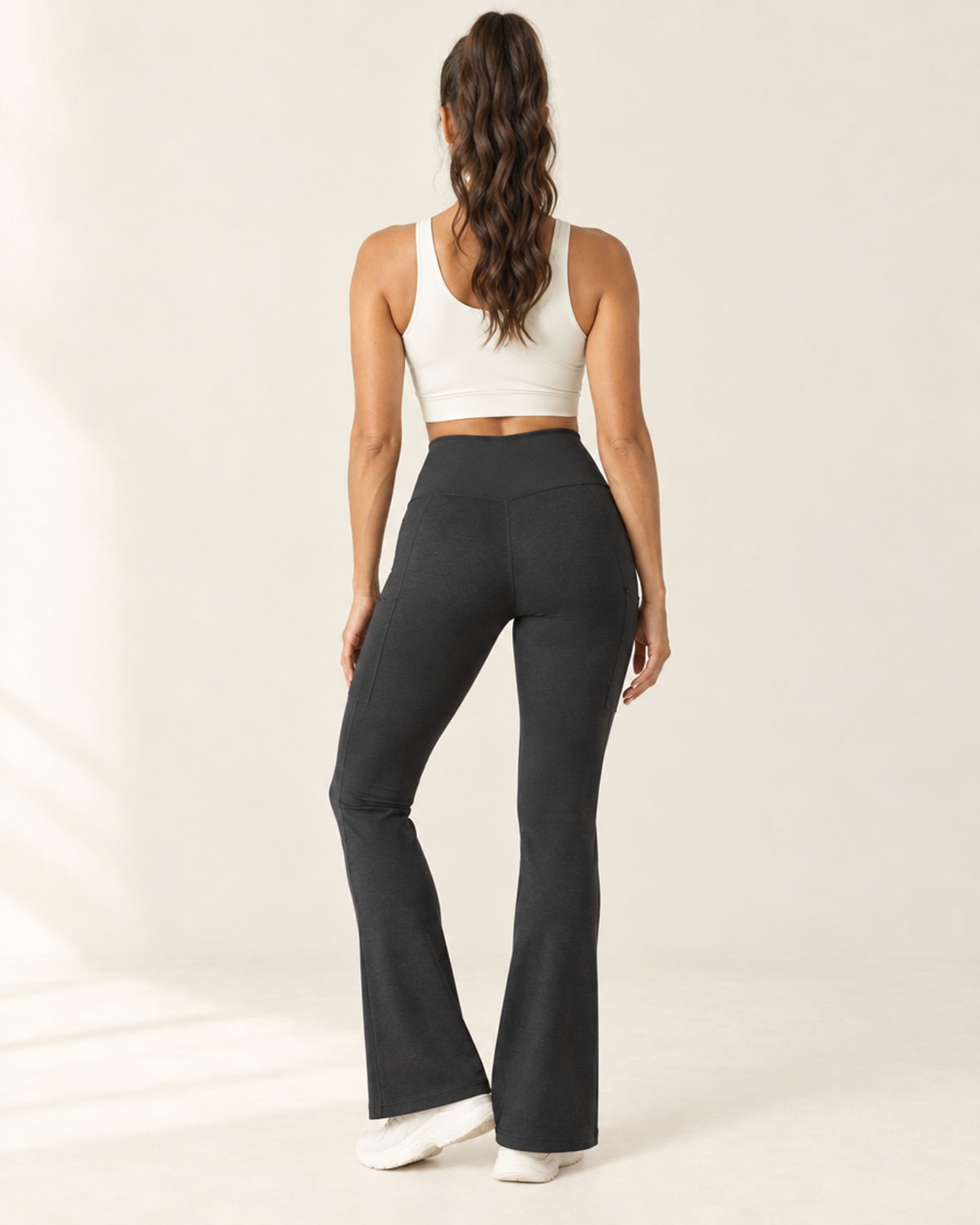 Studio Pocket Bootcut Pant in Graphite Gray – back | Velvetella
