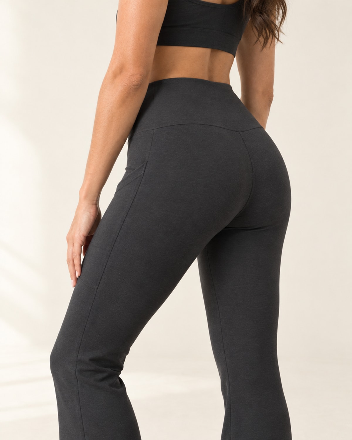 Studio Pocket Bootcut Pant in Graphite Gray – feature | Velvetella