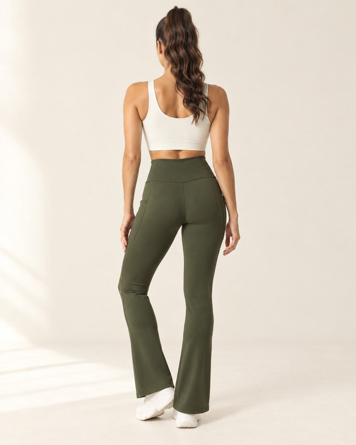 Studio Pocket Bootcut Pant in Military Green – back | Velvetella