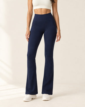 Studio Pocket Bootcut Pant in Navy Blue – front | Velvetella