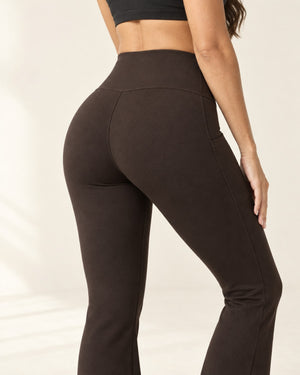 Studio Pocket Bootcut Pant in Pine Coconut Coffee – feature | Velvetella