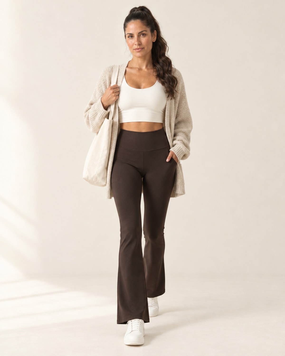 Studio Pocket Bootcut Pant in Pine Coconut Coffee – full look | Velvetella
