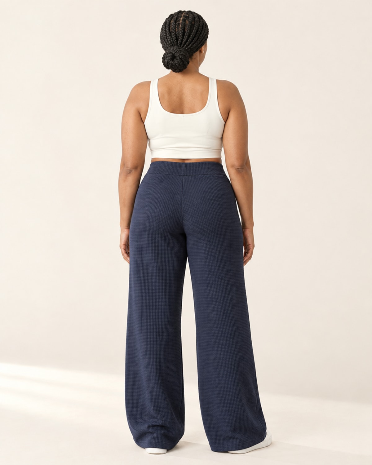 Studio Waffle Wide-Leg Pant in Dark Blue – back | Velvetella