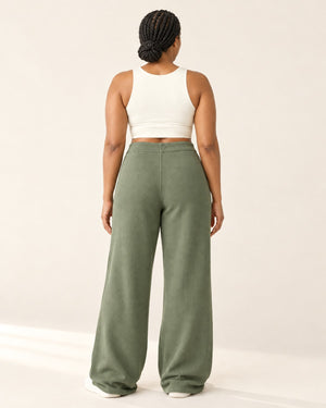 Studio Waffle Wide-Leg Pant in Green – back | Velvetella