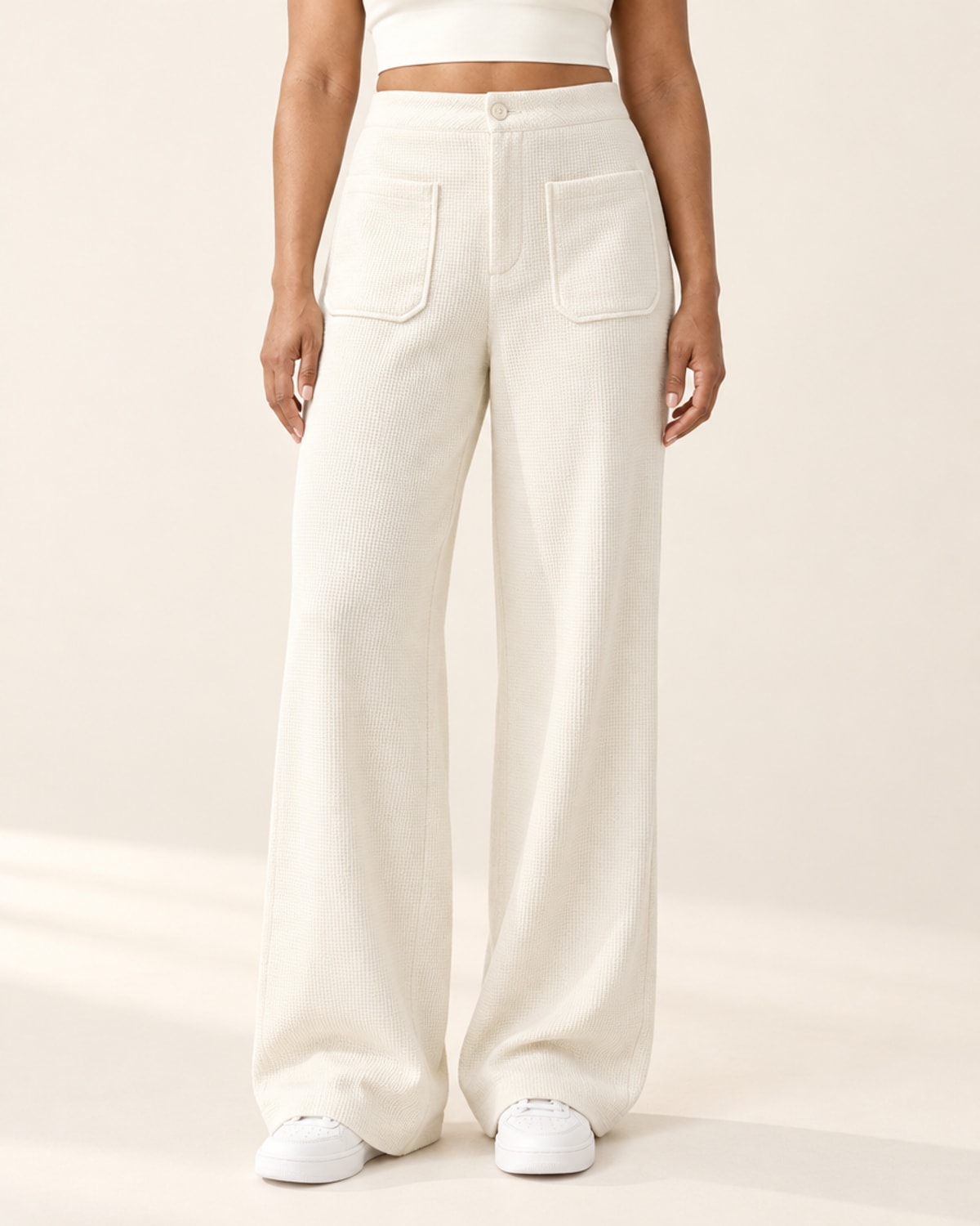 Studio Waffle Wide-Leg Pant in White – front | Velvetella